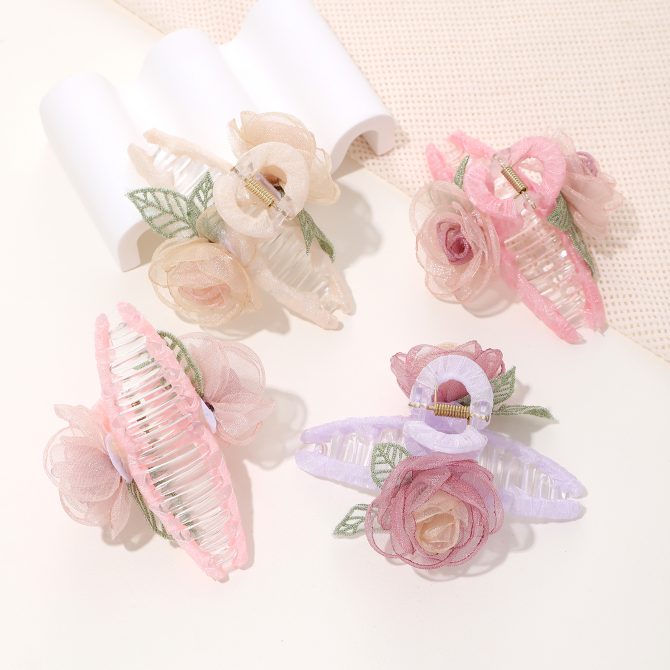 Rose Claw
