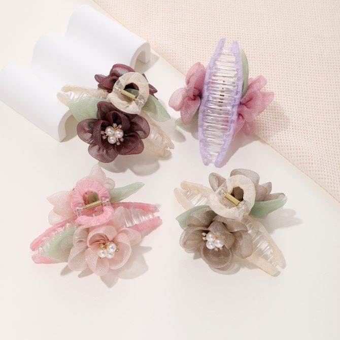 Flower Claw Clip With Pearl