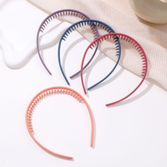 Toothed Headband