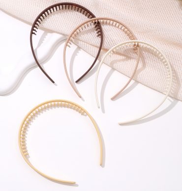 Toothed Headband