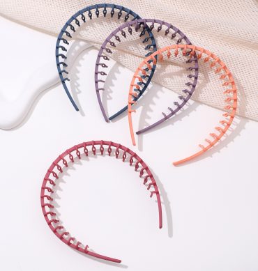 Toothed Headband