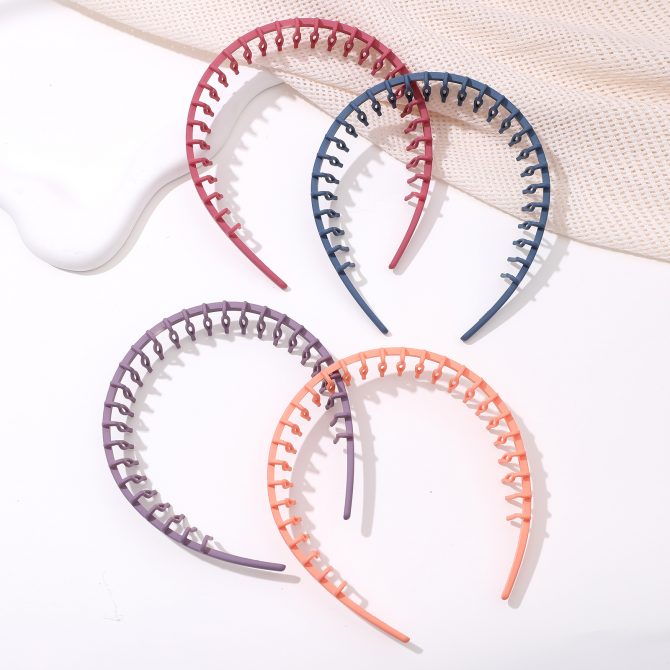 Toothed Headband