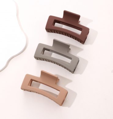 Rectanglr Hair Claw