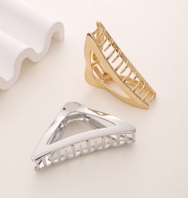 Triangle clip Claw
