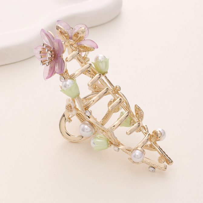Rhinestone Flower Claw