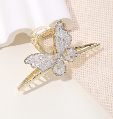 crystal claw