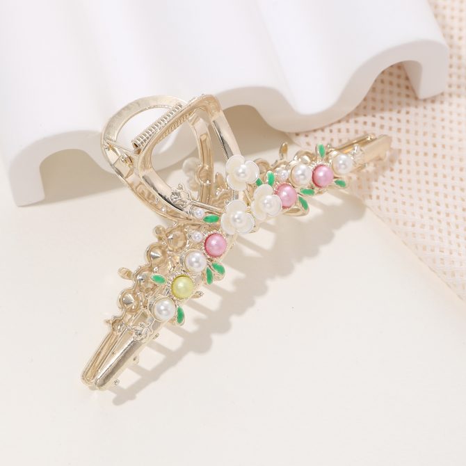 Colourful Pearl Gold Clip Claw