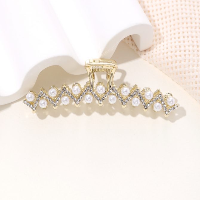 Pearl Claw