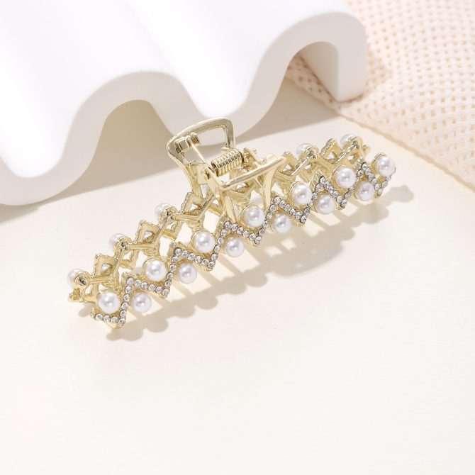 Pearl Golden Claw Clip