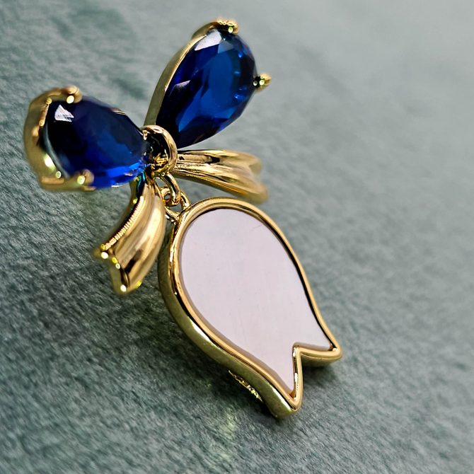 Small Gold Metal Rhinestone Flower Opal Brooch
