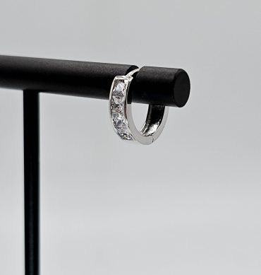 Crystal Silver Hoop Earring For Women, A pair Of Earring Made Of Cubic Glass