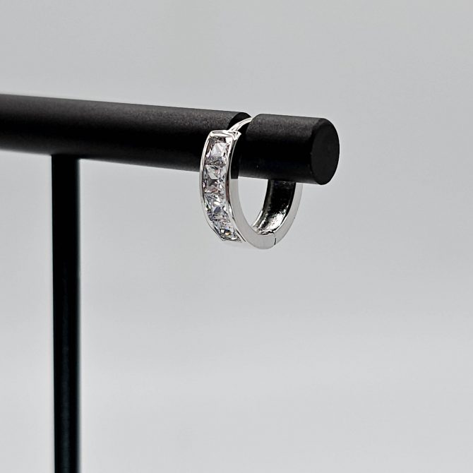 Crystal Silver Hoop Earring For Women, A pair Of Earring Made Of Cubic Glass