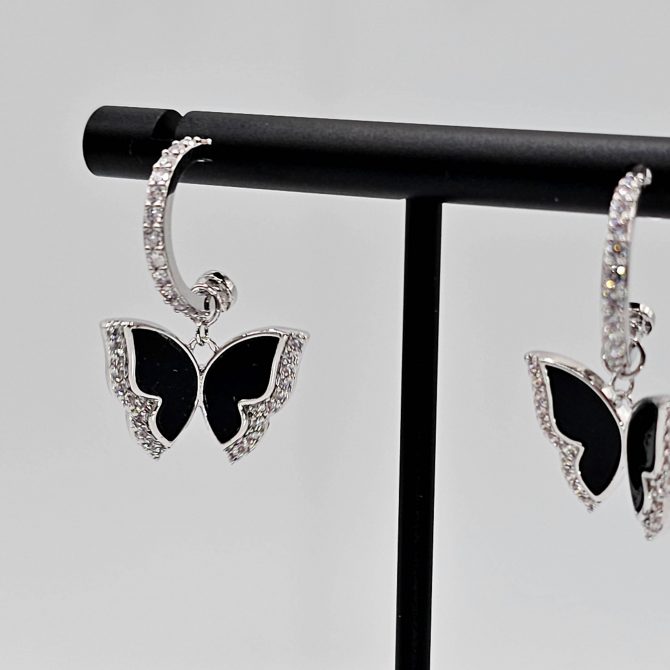 Silver Crystal Earring Made Of Cubic Glass For Women & Girls