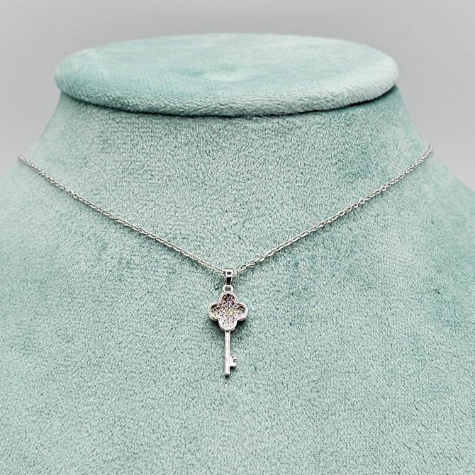 Silver Key Crystal Necklace For Girls, Cubic Glass, Cut out with Crystal Chane Jewellery Made of Steel